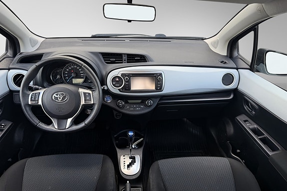 Toyota Yaris 18 of 30