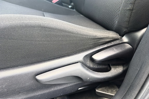 Toyota Yaris 22 of 30
