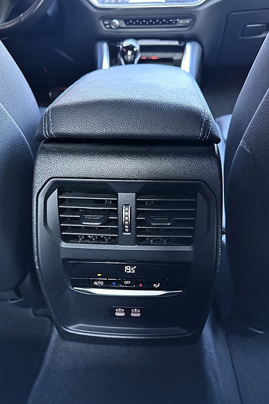 BMW M240i 30 of 30