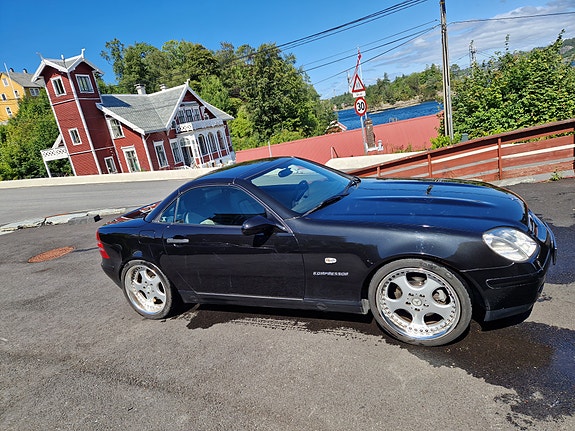 Mercedes-Benz SLK230 12 of 15