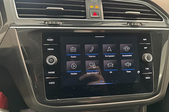 Volkswagen Tiguan 11 of 24