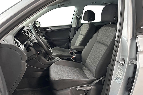 Volkswagen Tiguan 8 of 24