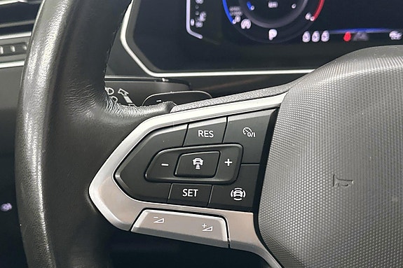 Volkswagen Tiguan 16 of 24