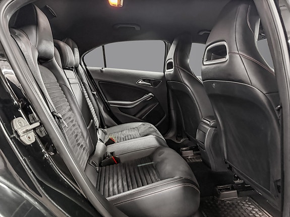 Mercedes-Benz A180 23 of 30