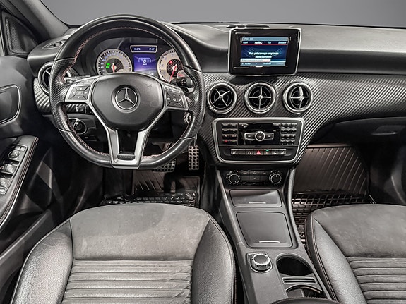 Mercedes-Benz A180 14 of 30