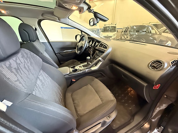 Peugeot 3008 17 of 22