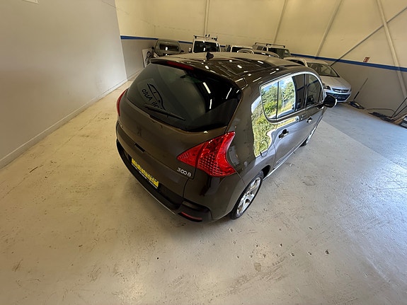 Peugeot 3008 10 of 22