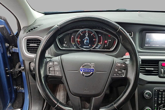 Volvo V40 Cross Country 5 of 5