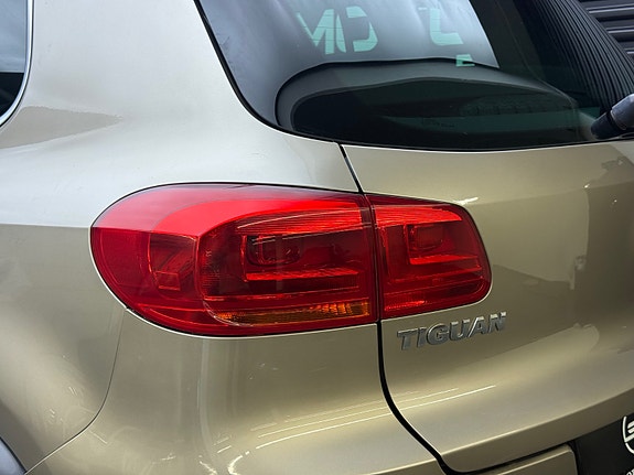 Volkswagen Tiguan 7 of 30