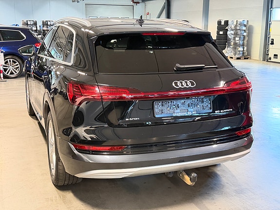 Audi e-tron 6 of 24