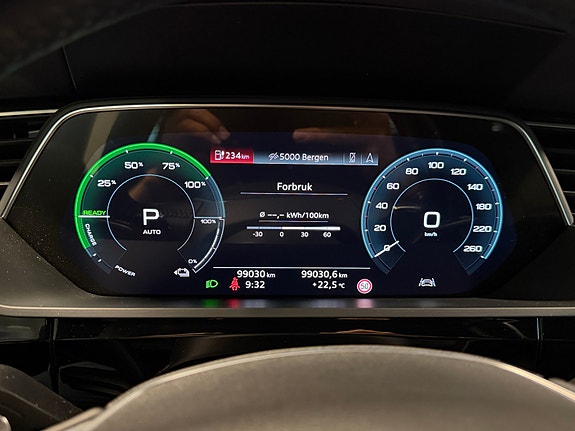 Audi e-tron 20 of 24