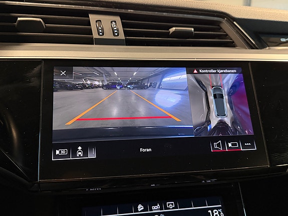 Audi e-tron 15 of 24