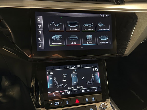 Audi e-tron 13 of 24