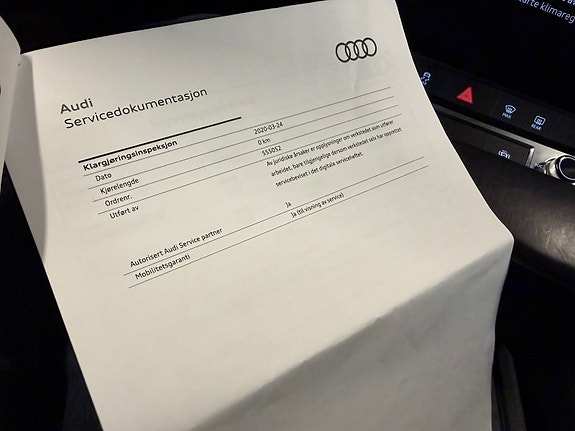 Audi e-tron 24 of 24