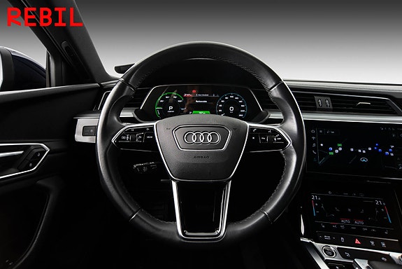 Audi e-tron 13 of 27