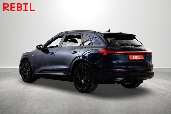Audi e-tron 5 of 27