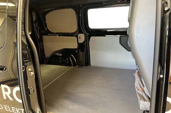 Citroen E-Jumpy 22 of 30