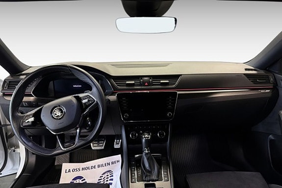 Skoda Superb 11 of 19