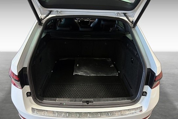 Skoda Superb 8 of 19