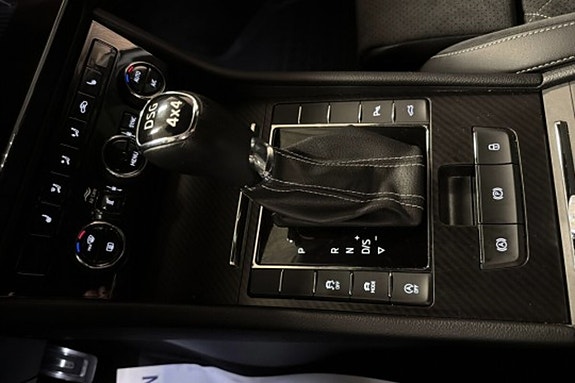 Skoda Superb 16 of 19