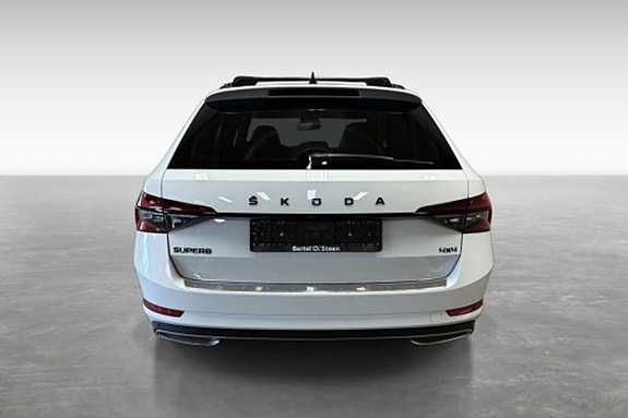 Skoda Superb 6 of 19