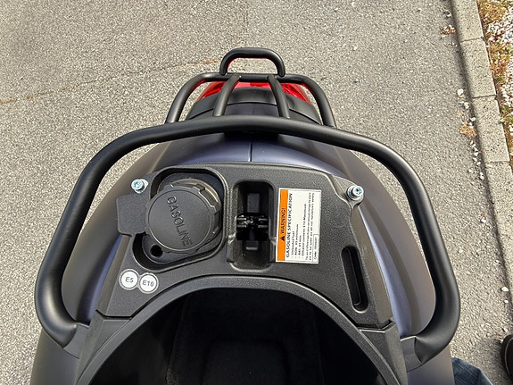 Vespa GTS 300 29 of 30
