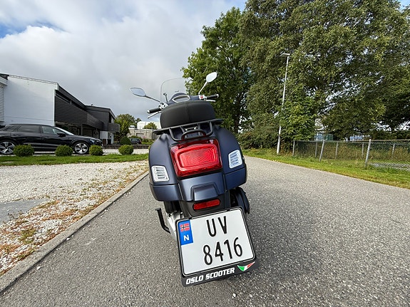 Vespa GTS 300 5 of 30