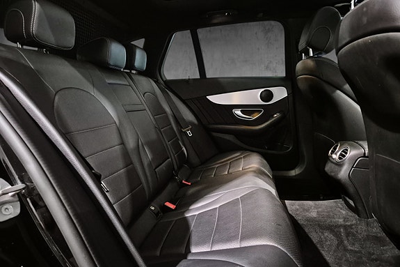 Mercedes-Benz C220 d 17 of 21