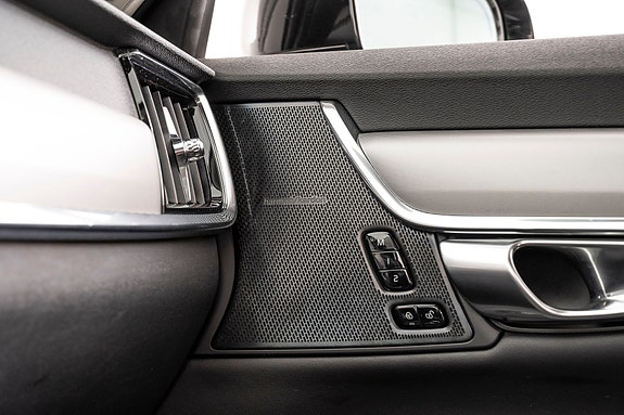 Volvo V90 14 of 30