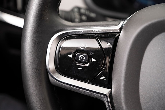 Volvo V90 8 of 30
