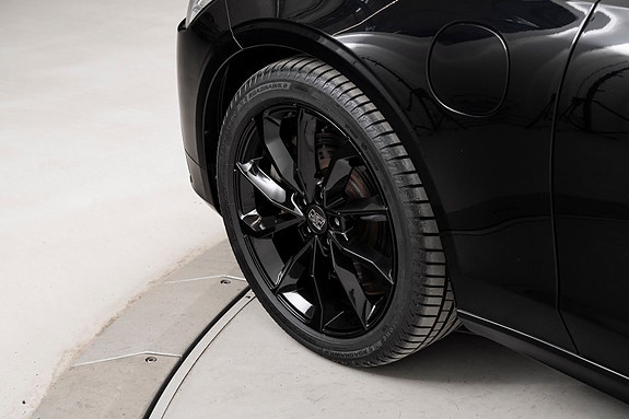Volvo V90 26 of 30