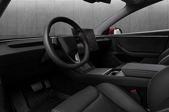 Tesla Model 3 27 of 30