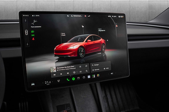 Tesla Model 3 14 of 30