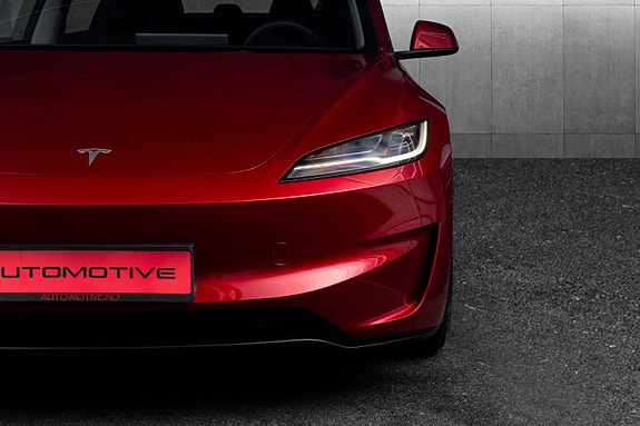 Tesla Model 3 5 of 30