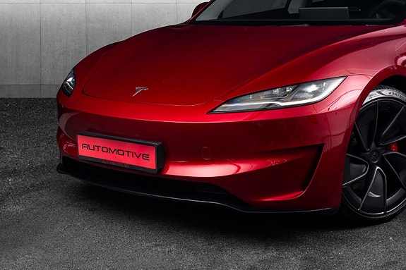 Tesla Model 3 2 of 30