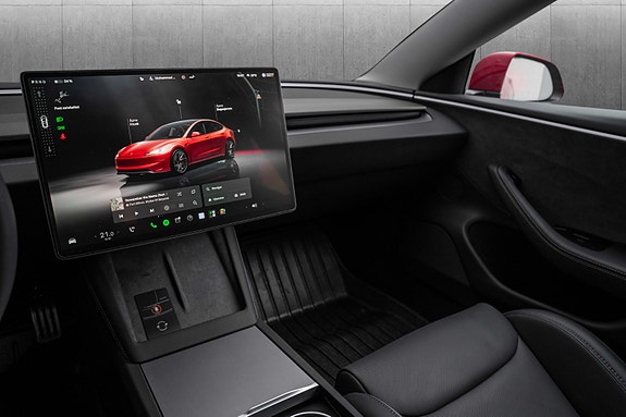 Tesla Model 3 13 of 30