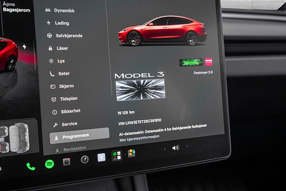 Tesla Model 3 16 of 30