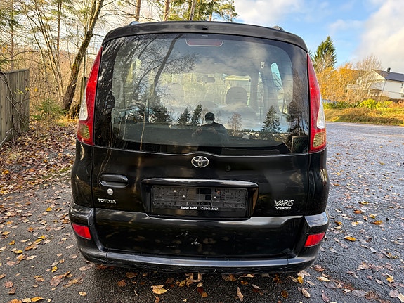Toyota Yaris Verso 6 of 28