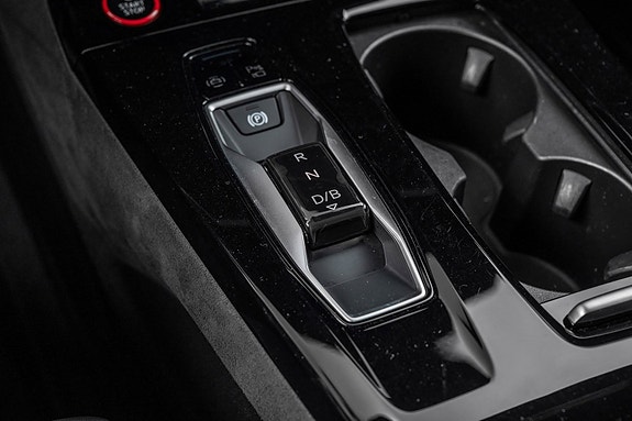 Audi SQ6 e-tron 19 of 30