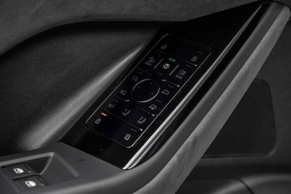 Audi SQ6 e-tron 13 of 30