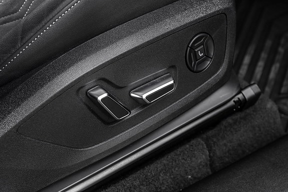 Audi SQ6 e-tron 28 of 30