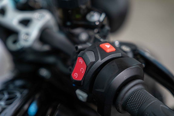 Triumph Street Triple 765 RS - Spar 30.000 kroner! Kun gått få mil 15 of 17