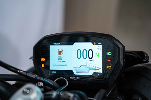 Triumph Street Triple 765 RS - Spar 30.000 kroner! Kun gått få mil 13 of 17