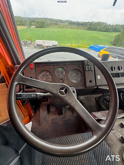 Mercedes-Benz 1117 4x4 kranbil - Palfinger PK7000 25 of 30