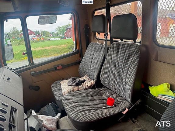 Mercedes-Benz 1117 4x4 kranbil - Palfinger PK7000 22 of 30