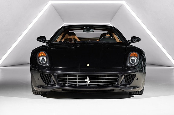 Ferrari 599 3 of 30