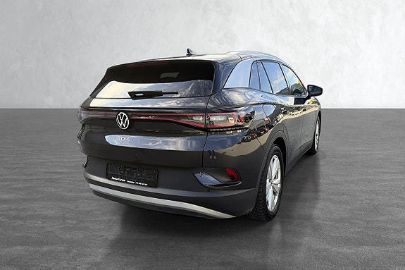 Volkswagen ID.4 5 of 15