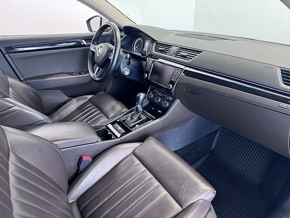 Skoda Superb 13 of 30