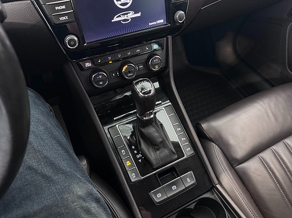 Skoda Superb 24 of 30