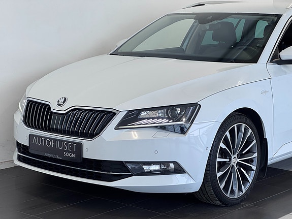 Skoda Superb 2 of 30